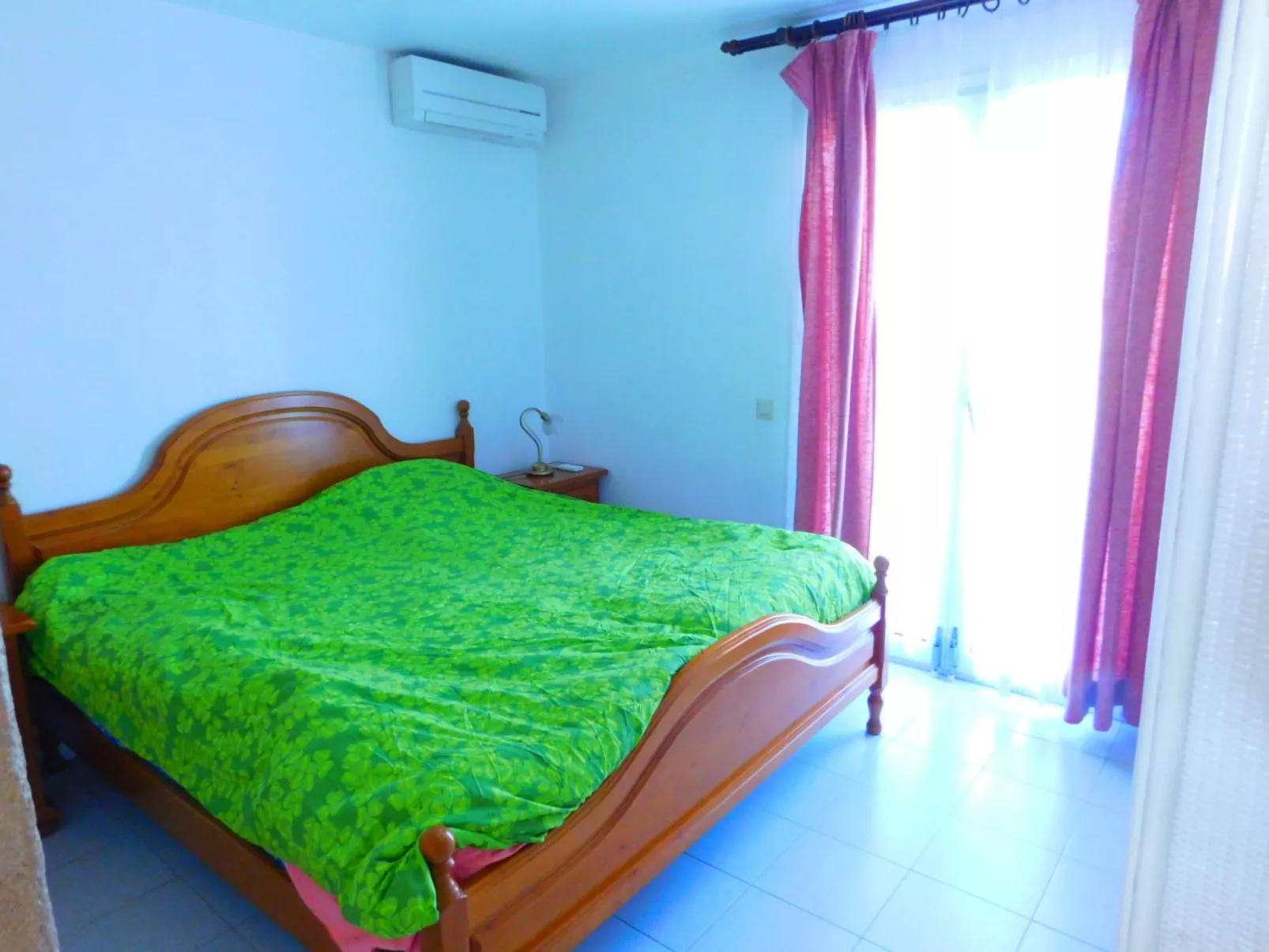 Ferienvermietung Penthouse mit schöner Terrasse 200m vom Strand Salatar, Roses-Binnen