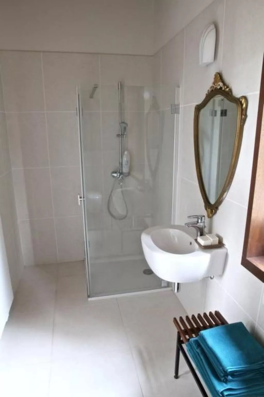 In Montescudaio mit Großem Garten-Binnen