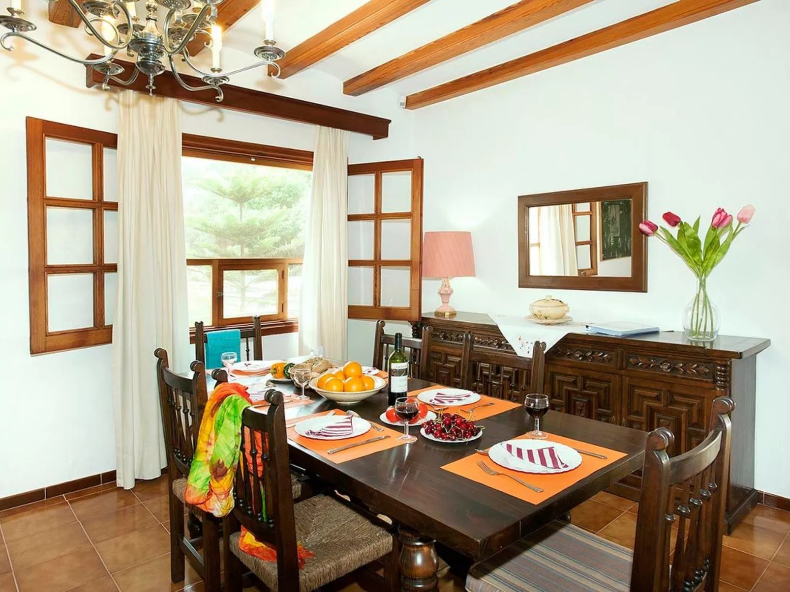 Villa 800 m vom Zentrum von Pollença entfernt-Binnen