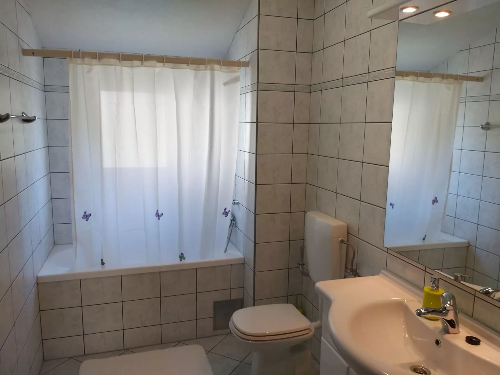 Michele-Grejp-Binnen