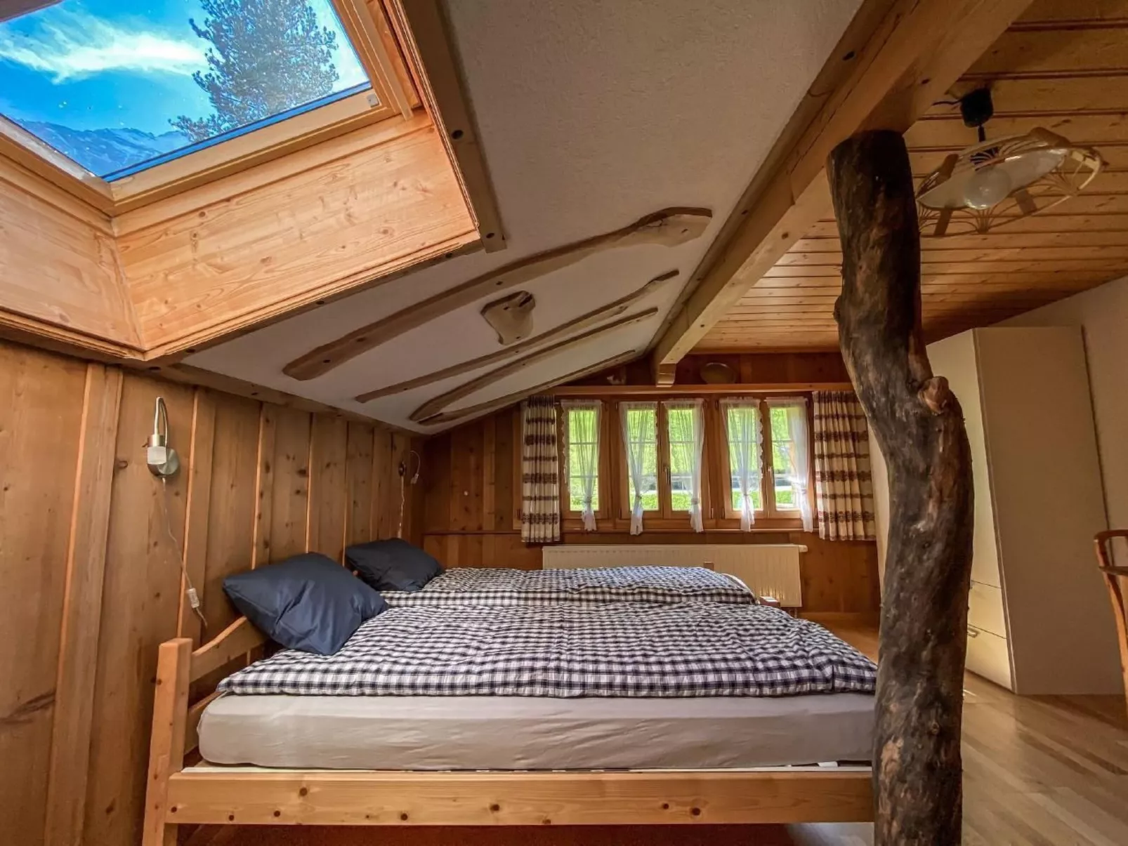 Chalet Simeli-Image-tags.info