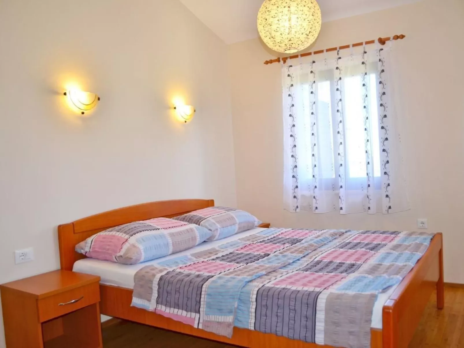 Gemütliches Ferienhaus in Medulin mit Großer Terrasse-Binnen