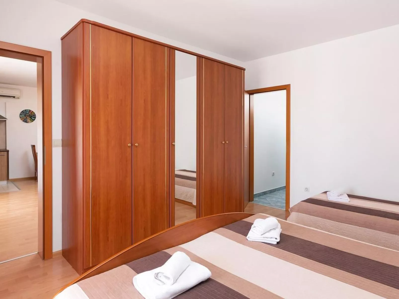 Angenehme Wohnung mit Terrasse und Barbecue-Binnen