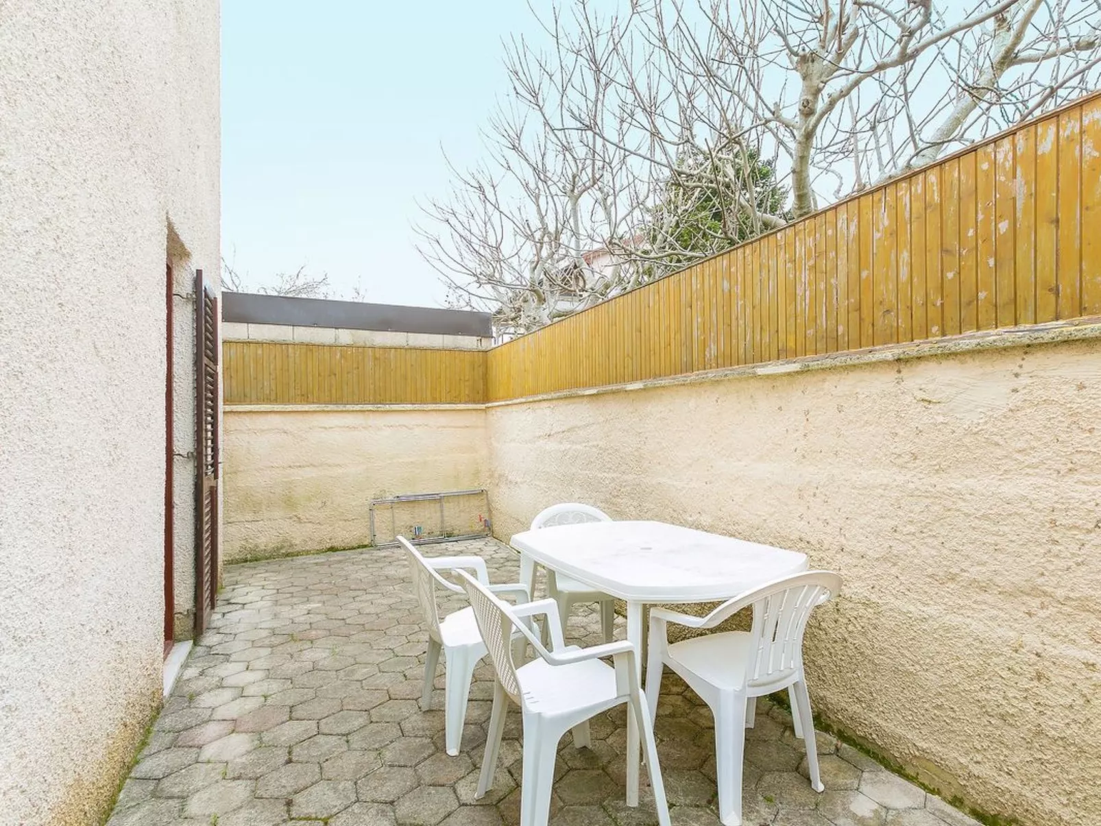 Für 5 Personen ca. 55 m&sup2; in Medulin, Istrien (Medulin und Umgebung)-Buiten