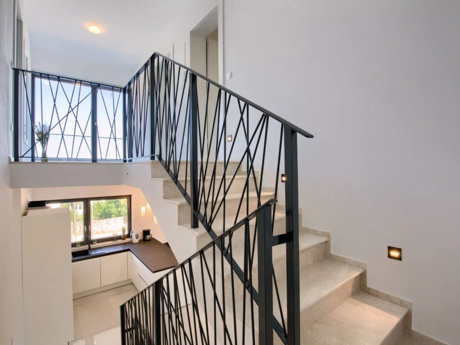 Villa Delfin mit Pool-Buiten