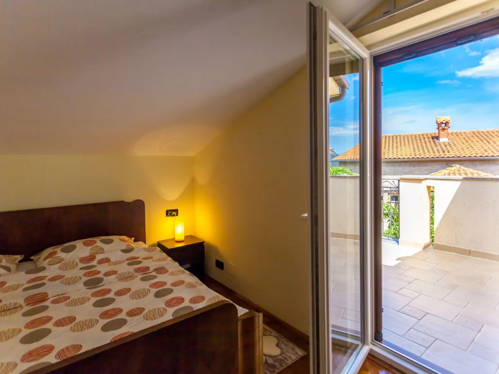 In der Nähe des Meeres, schöne und moderne Wohnung-Binnen