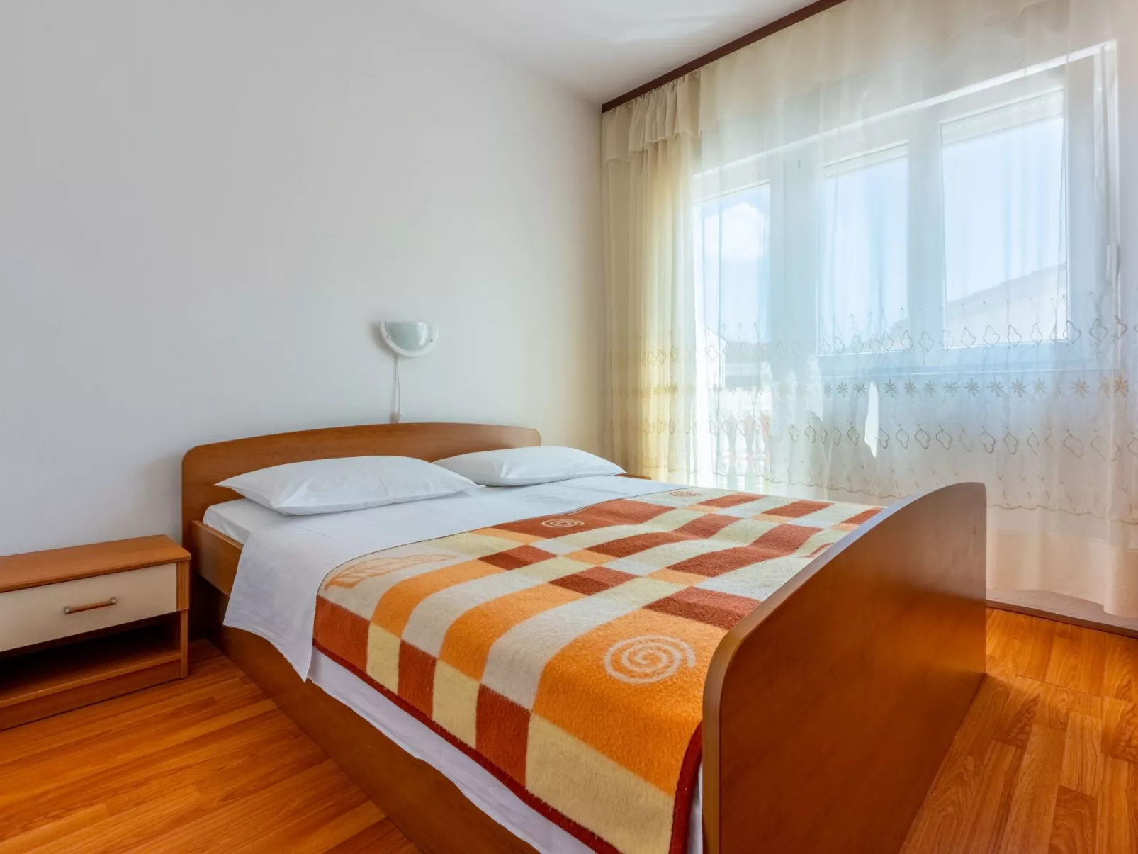 Appartement für 3 Personen mit Balkon-Image-tags.info