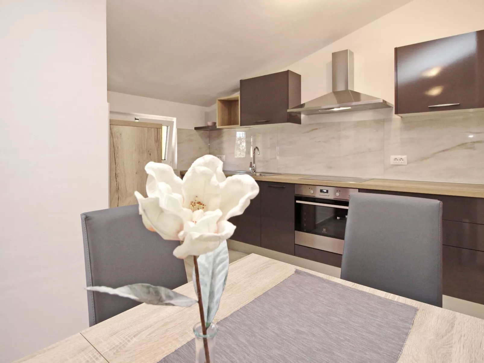 In Baška mit Eigenem Balkon-Binnen