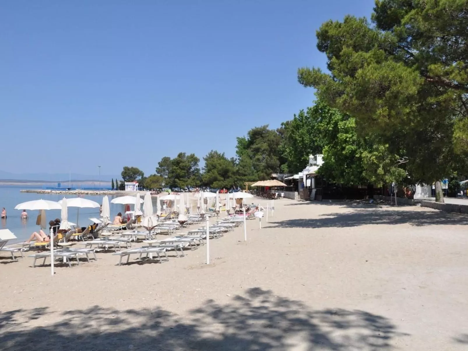 Wohnung mit Balkon und Meerblick-Buiten