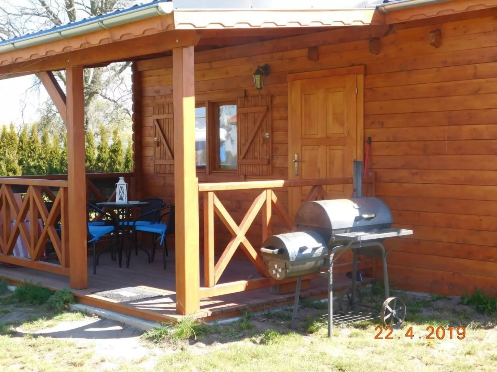 Haus in Karsibór mit Grill, Terrasse und Garten-Buiten