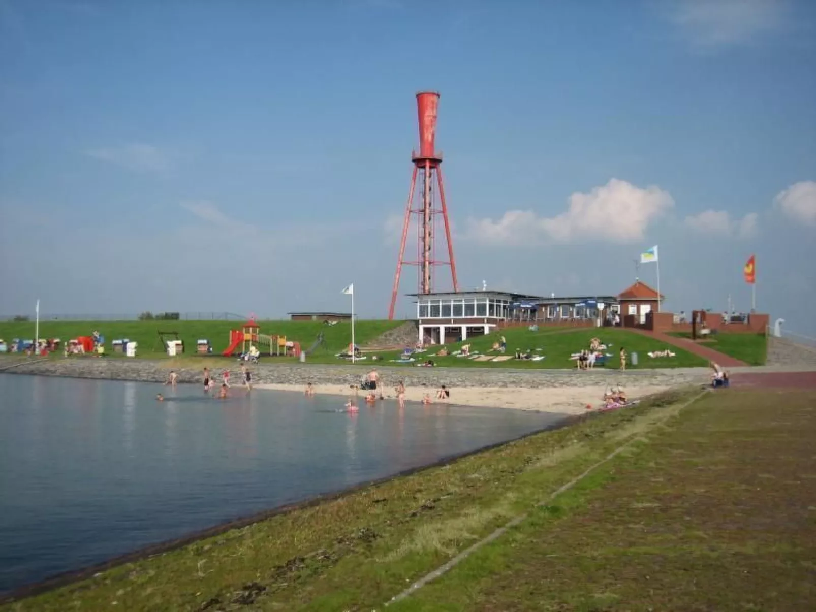Nettes Ferienhaus in Großwürden mit Garten-Buiten
