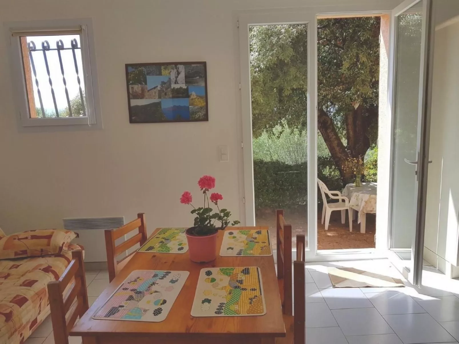 Mit Blick auf das Wasser-Binnen