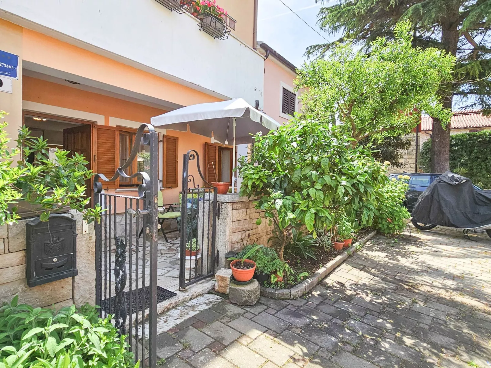 Wohnung "Valentino" direkt am Strand-Buiten