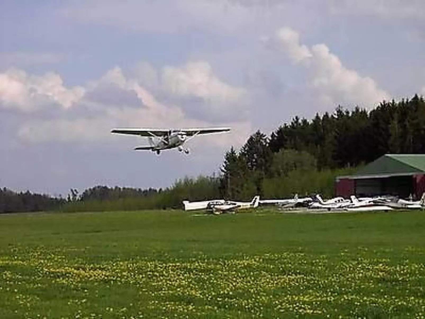 Große Ferienwohnung in Sinbronn mit Garten-Buiten