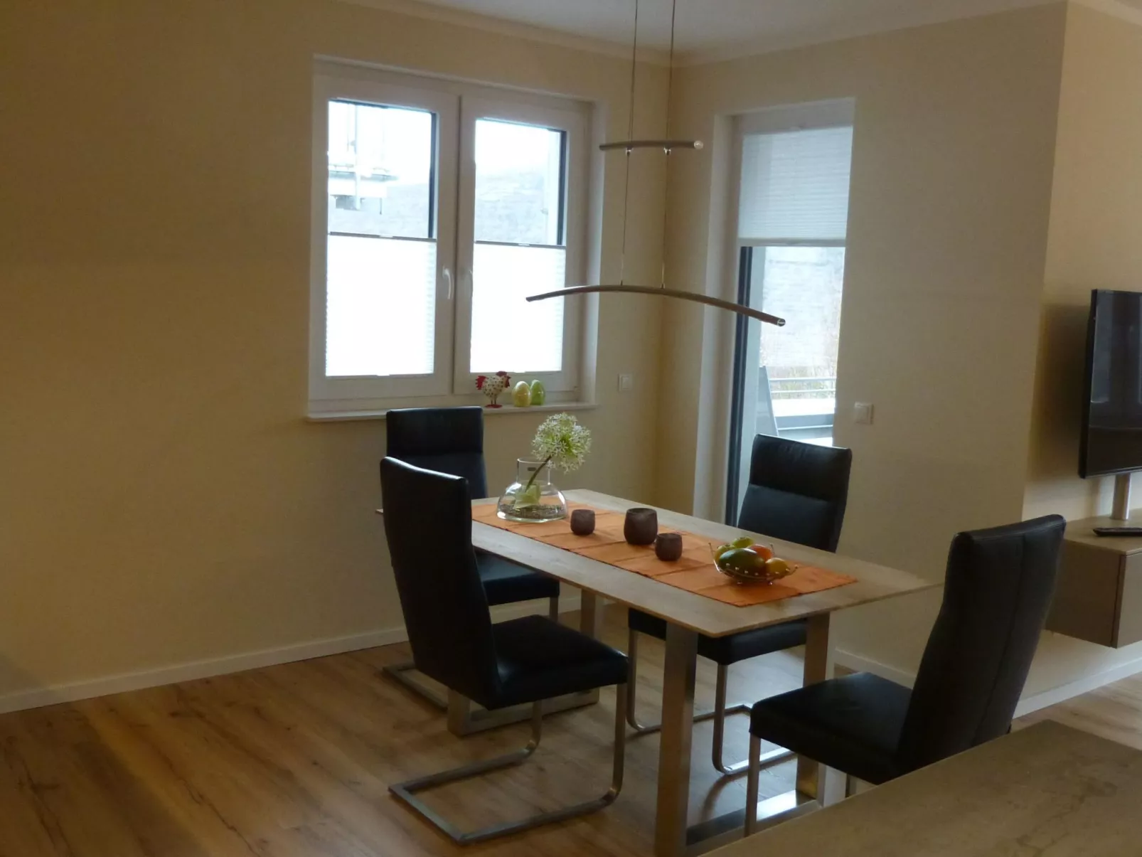 Moderne Wohnung mit Parkplatz und Rheinblick-Binnen