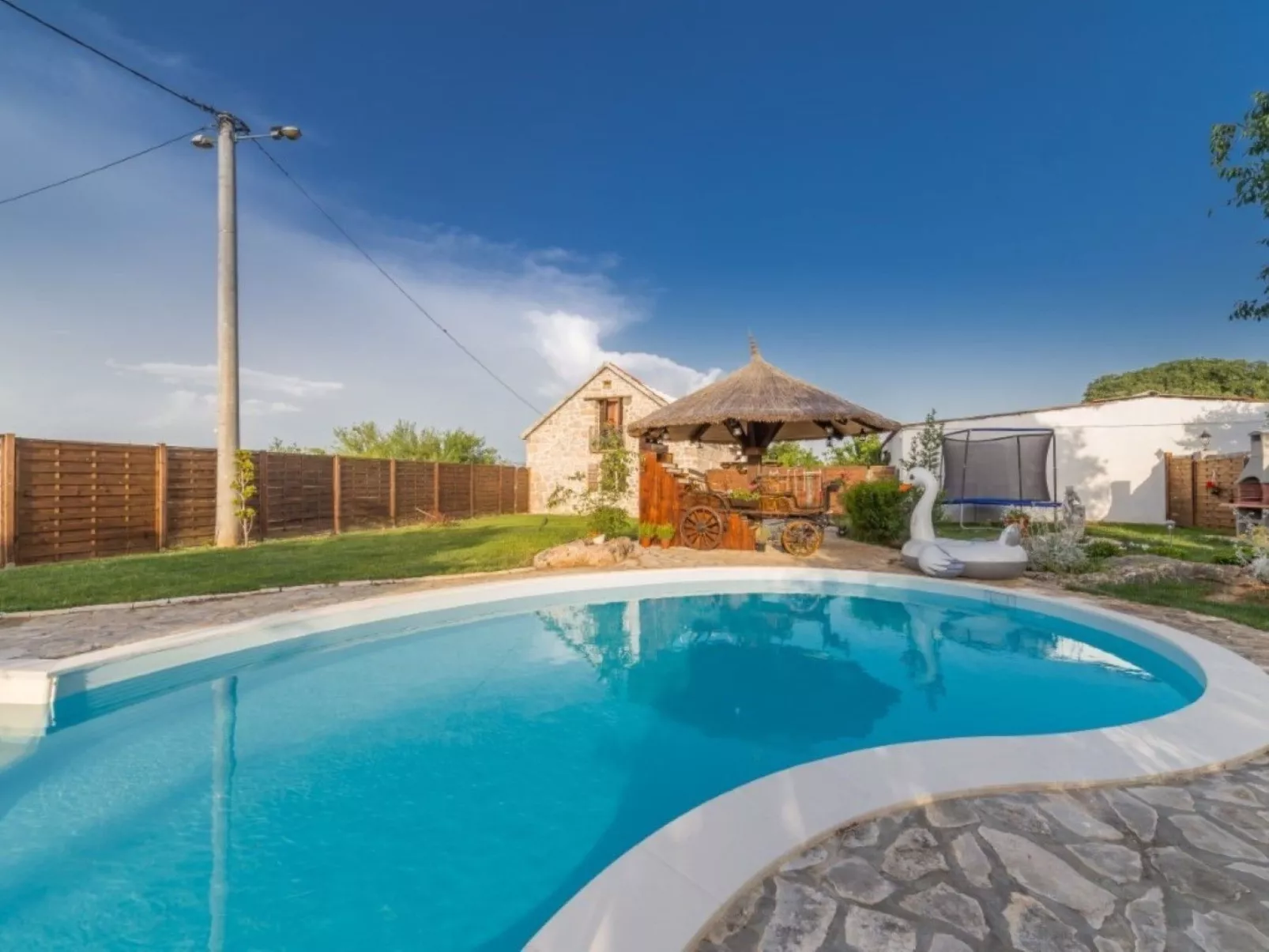 Charmante Ferienvilla Krka-Image-tags.info