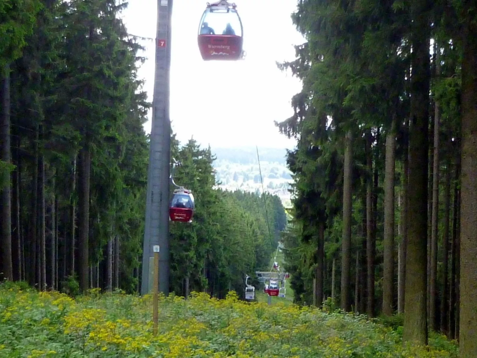 Moderne Ferienwohnung mit Balkon-Buiten