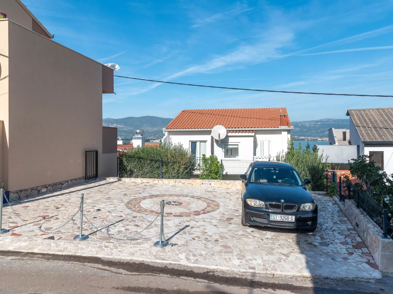 Geräumige Ferienwohnung mit Meerblick-Buiten