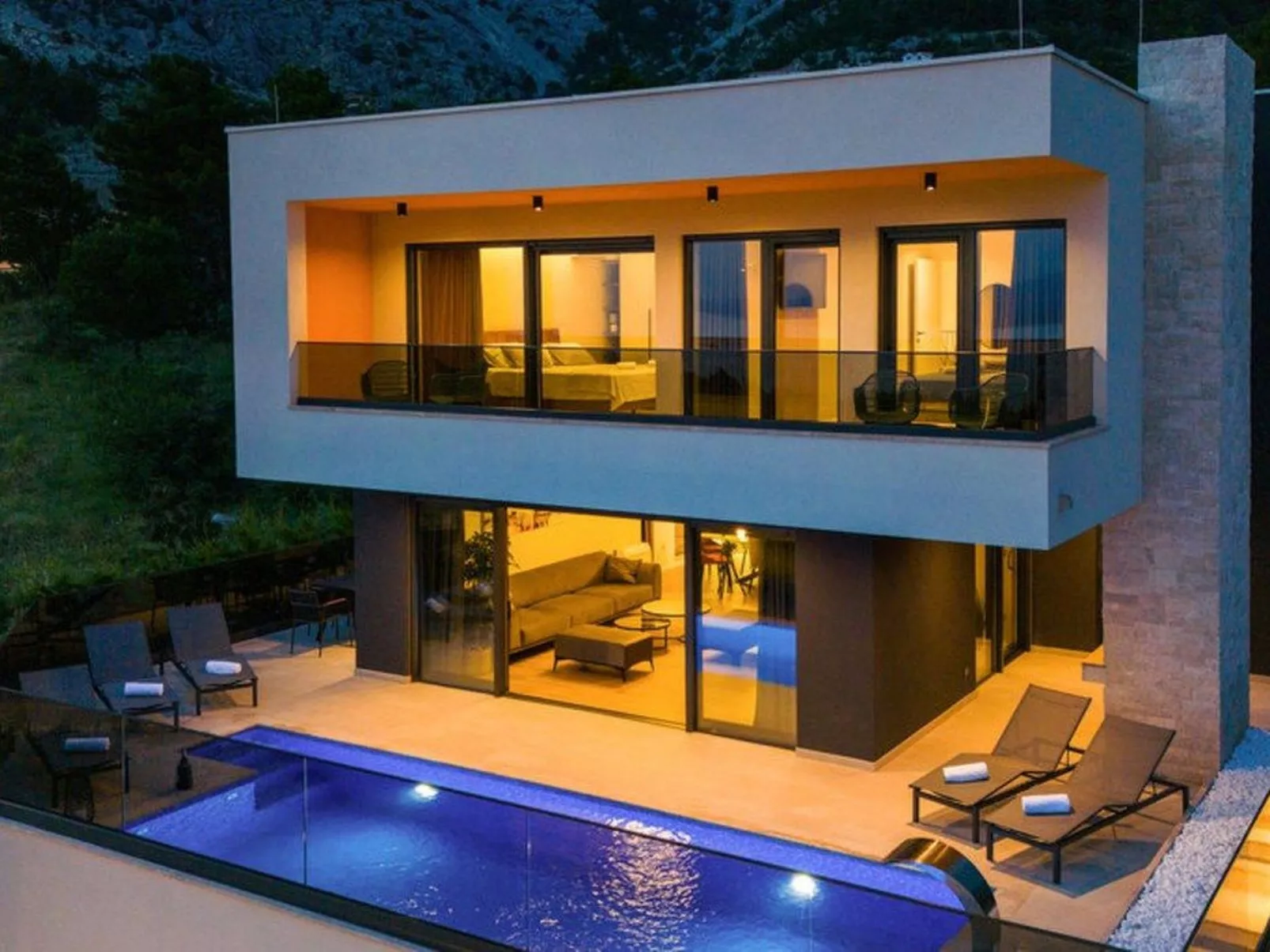 Villa Mario-Image-tags.info