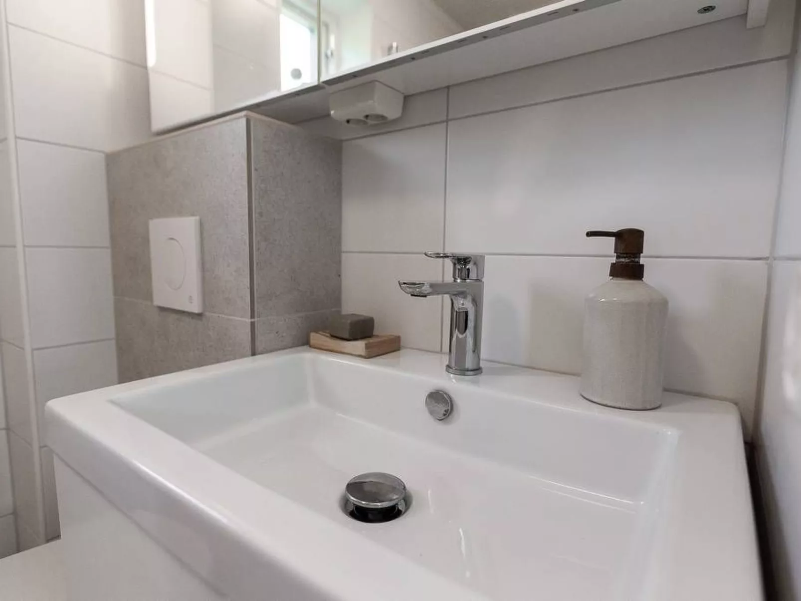 Hjorted am Seeufer-Image-tags.info