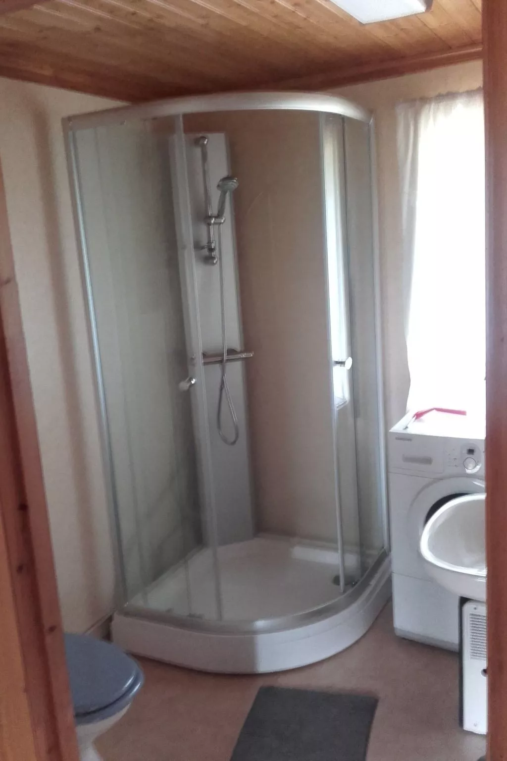 "Flodavägen 39" mit privatem Parkplatz-Image-tags.info