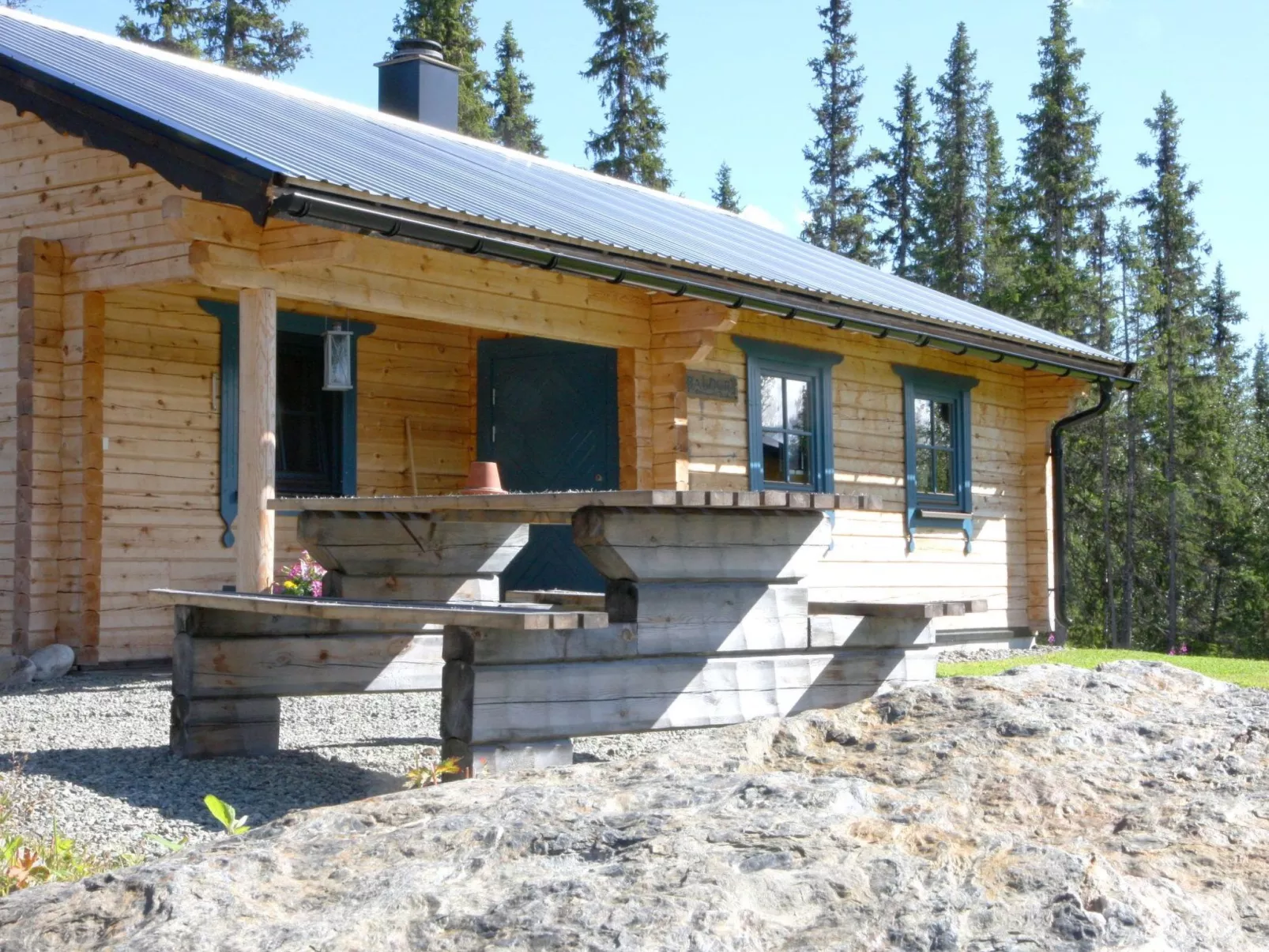 Gemütliches Blockhaus mit Kamin im Oviksfjäll-Buiten
