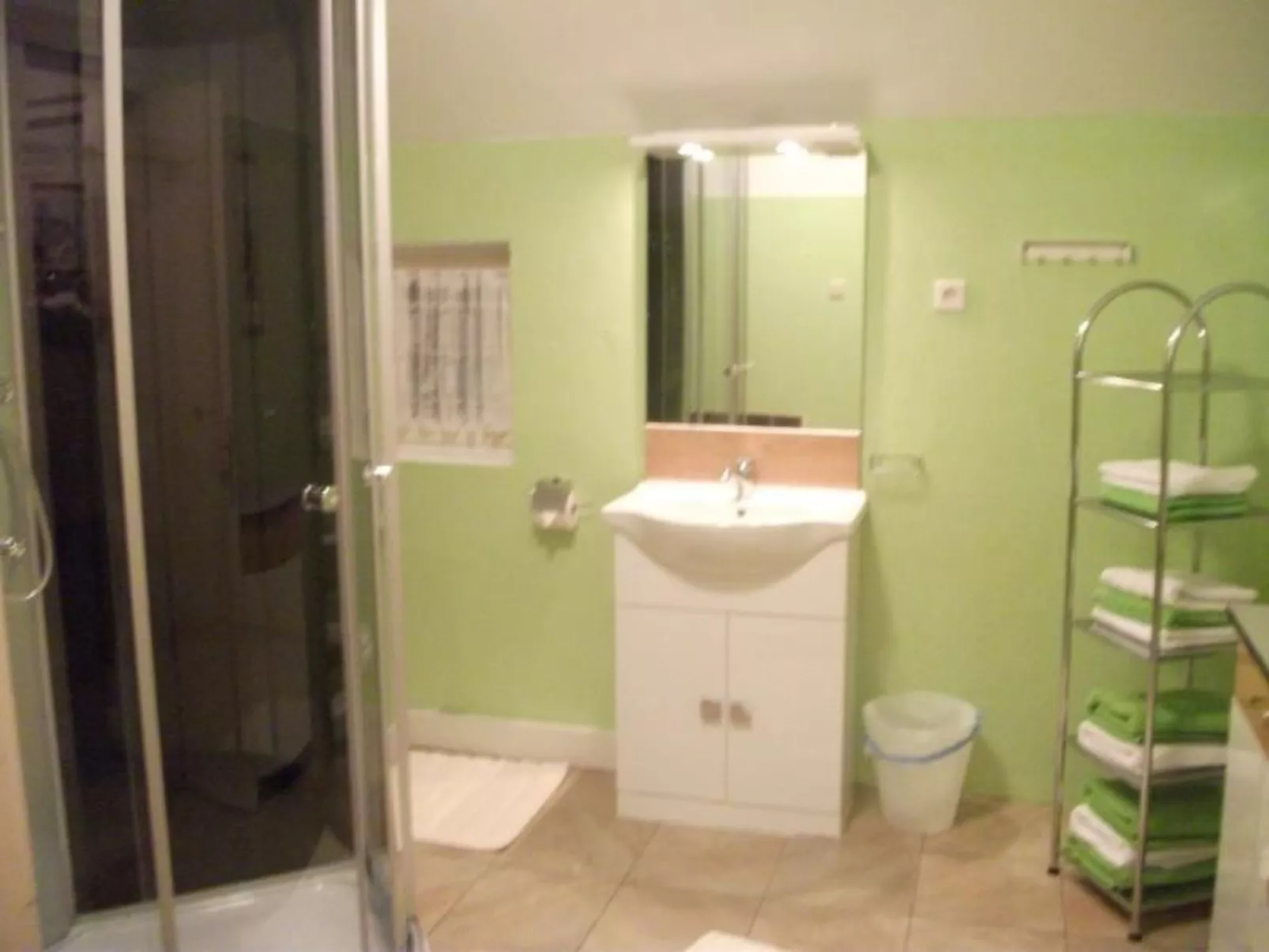 In ruhiger Lage am Waldrand-Image-tags.info