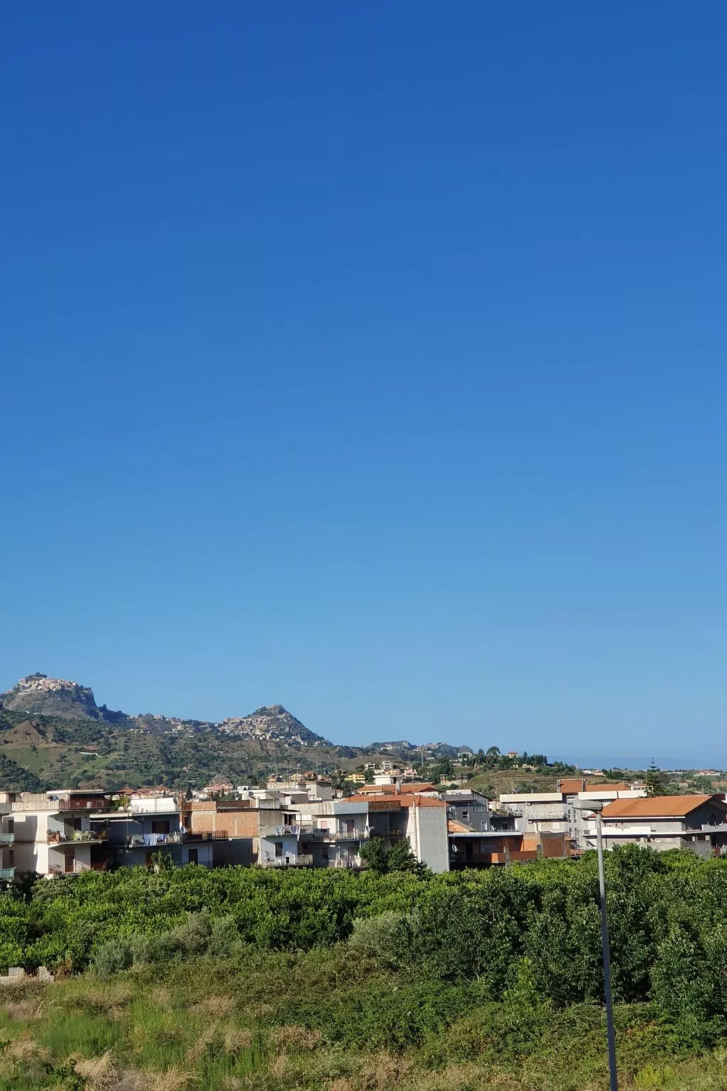 Mansardische Kommode-Buiten