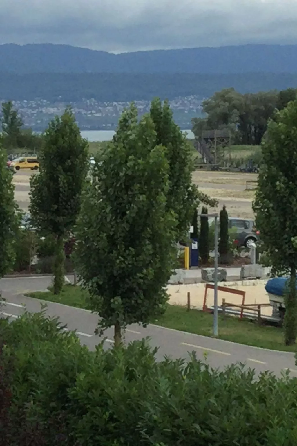 Chalet in der Nähe des Sees 3 Minuten zu Fuß entfernt-Buiten