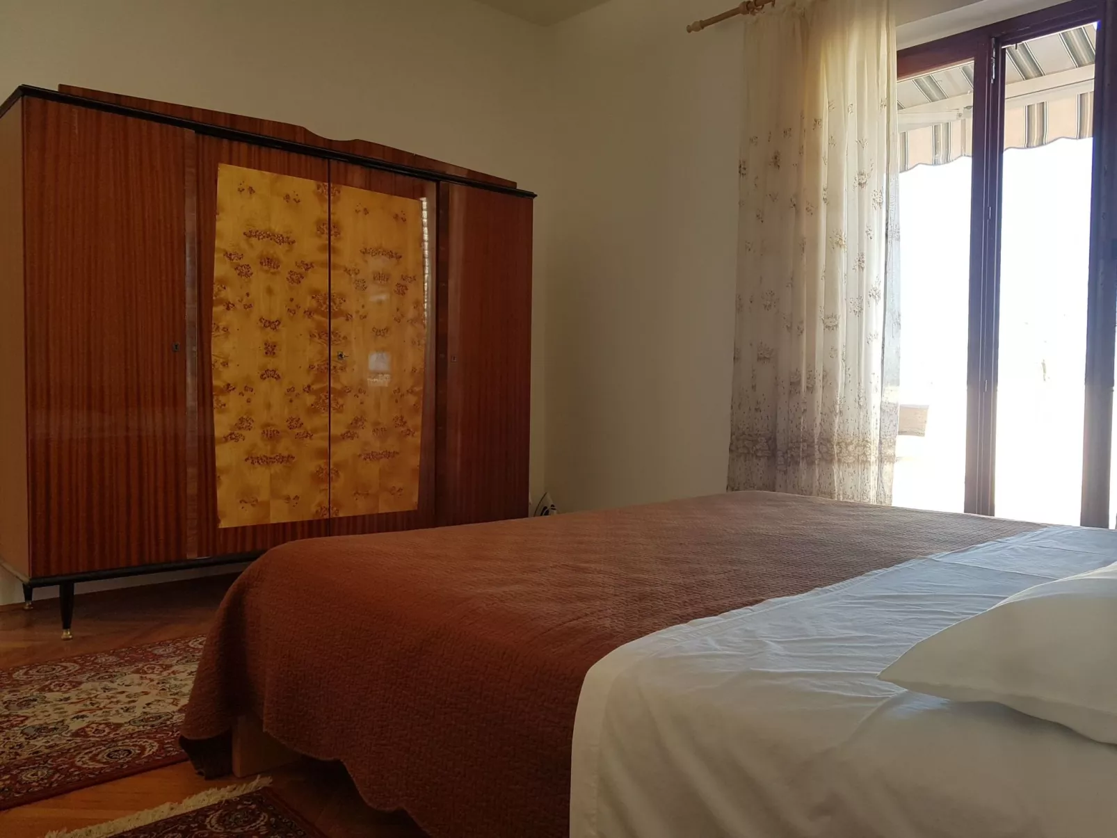 "Krajka" mit Blick auf das Wasser-Binnen