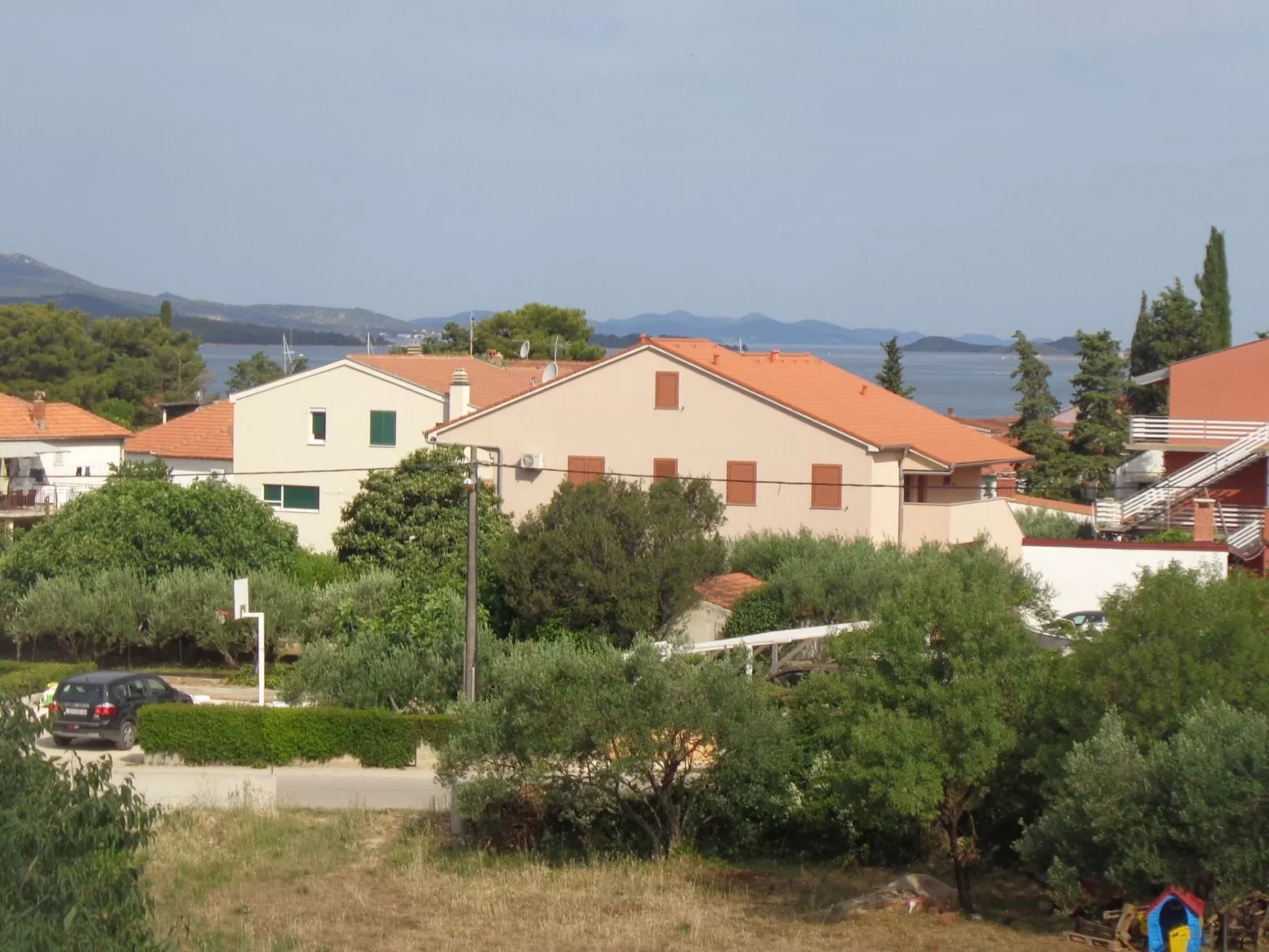 Süßes Apartment mit Meerblick-Buiten
