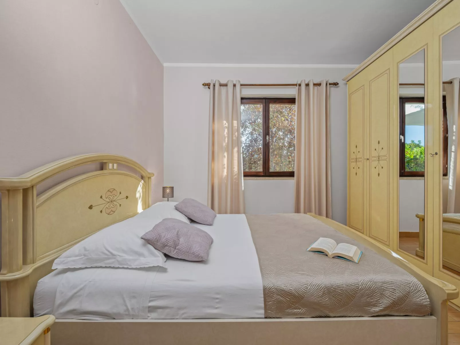 Attraktive Wohnung mit privatem Pool-Image-tags.info