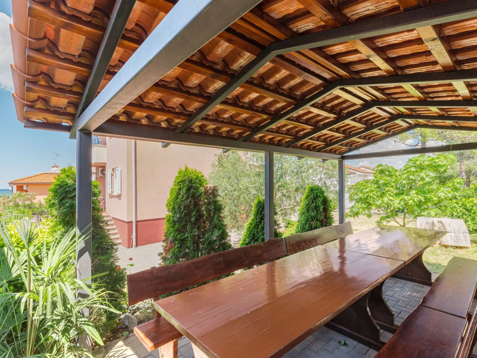 "Villa Pinta" mit Blick auf das Wasser-Buiten