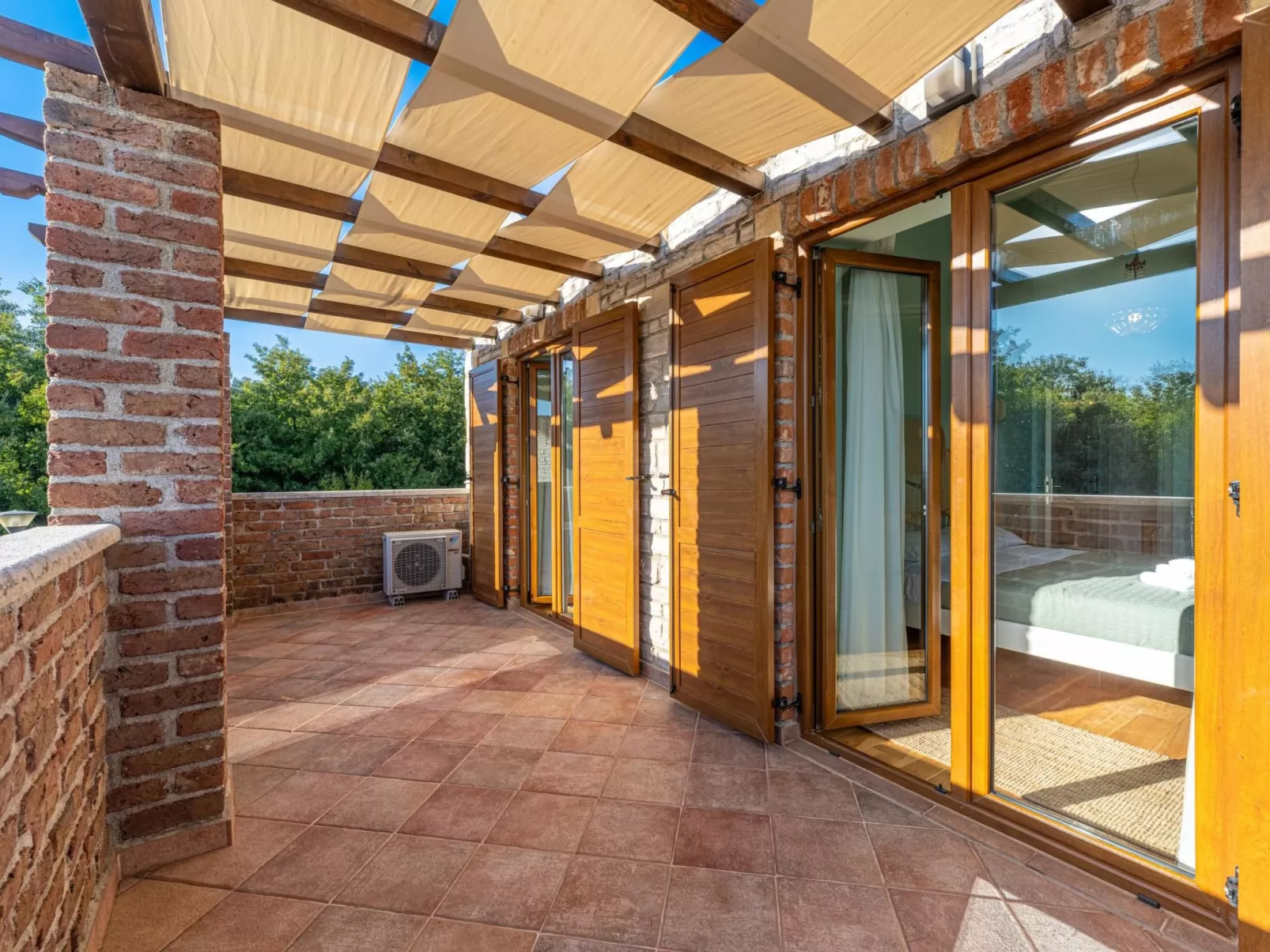 Villa Paradis 13-Buiten