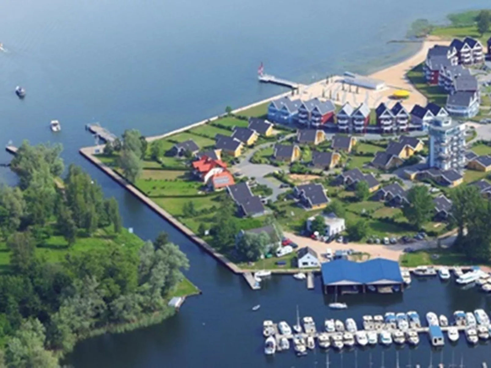 Am Wasser mit Terrasse und Kaminofen-Image-tags.info