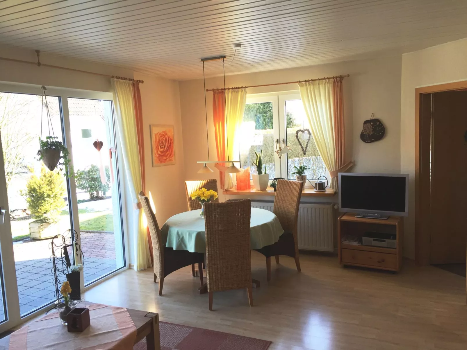 Wiese-Image-tags.info