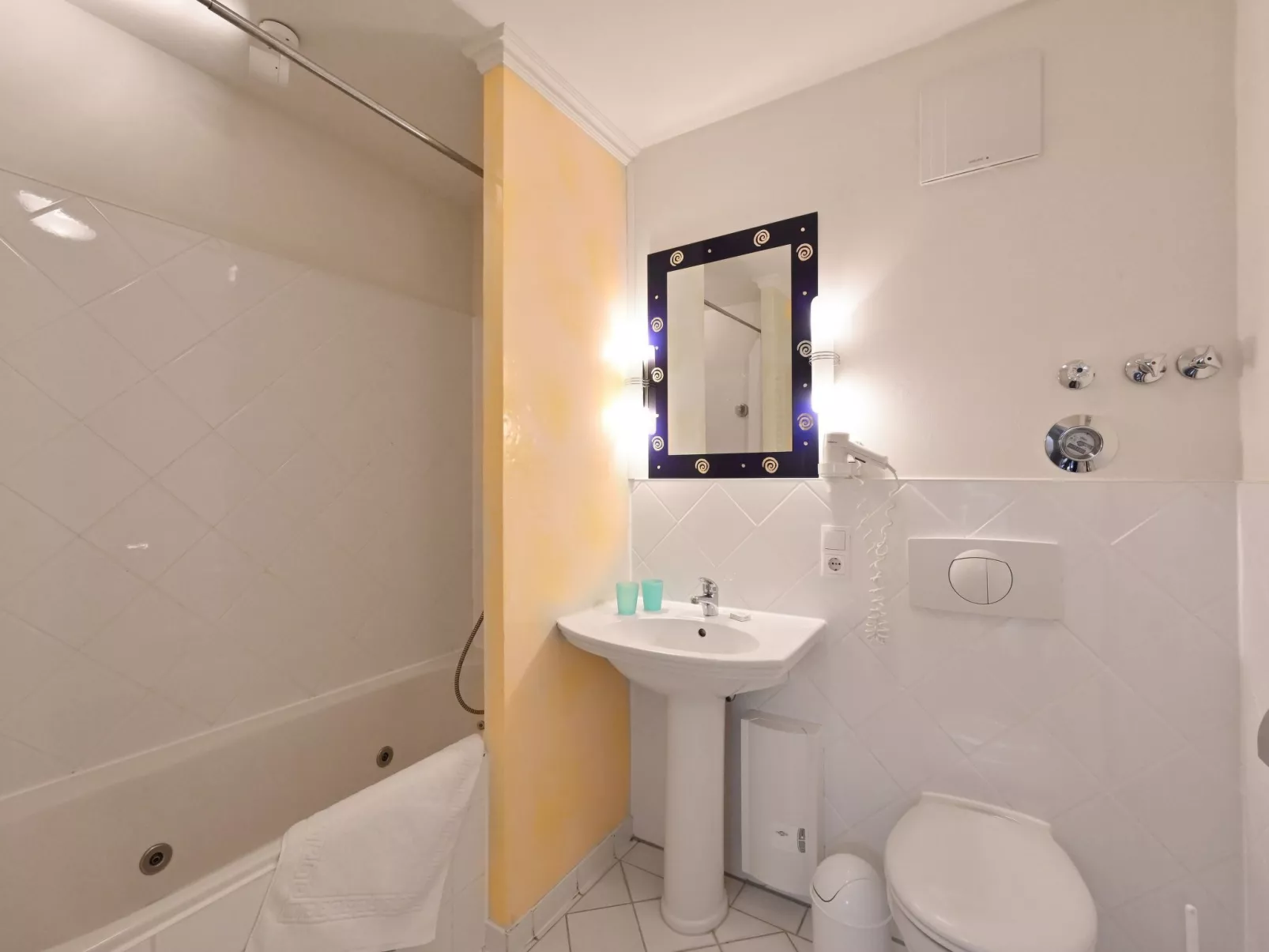 Villa Celia Sellin-Image-tags.info