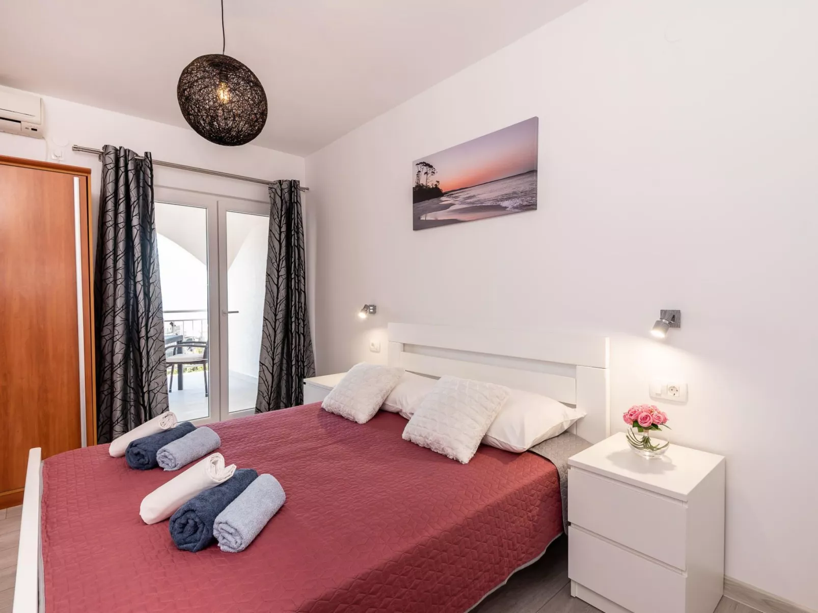 Mit privater Terrasse-Binnen