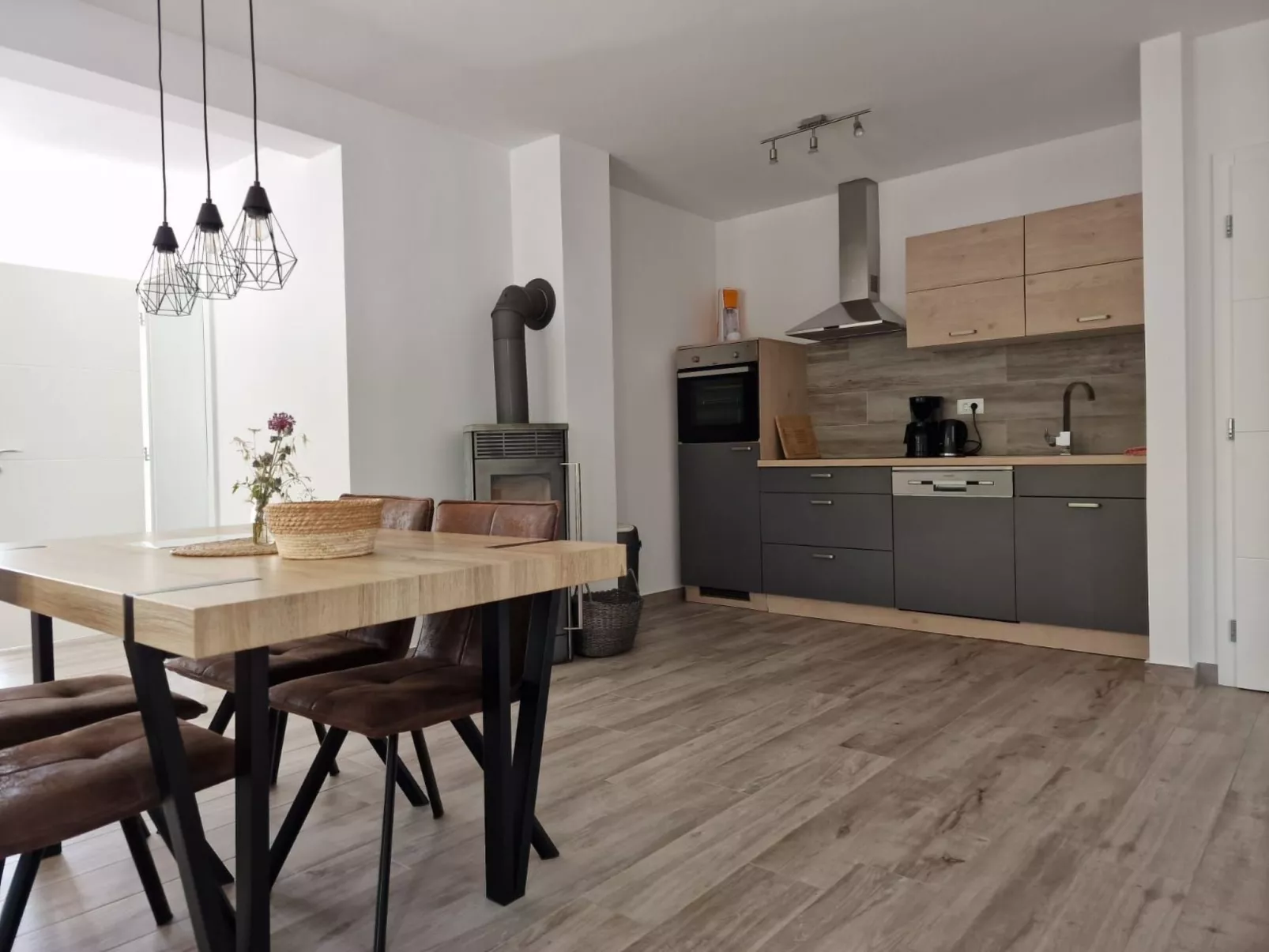 Großes Ferienhaus zur alleinigen Nutzung mit Pool-Binnen