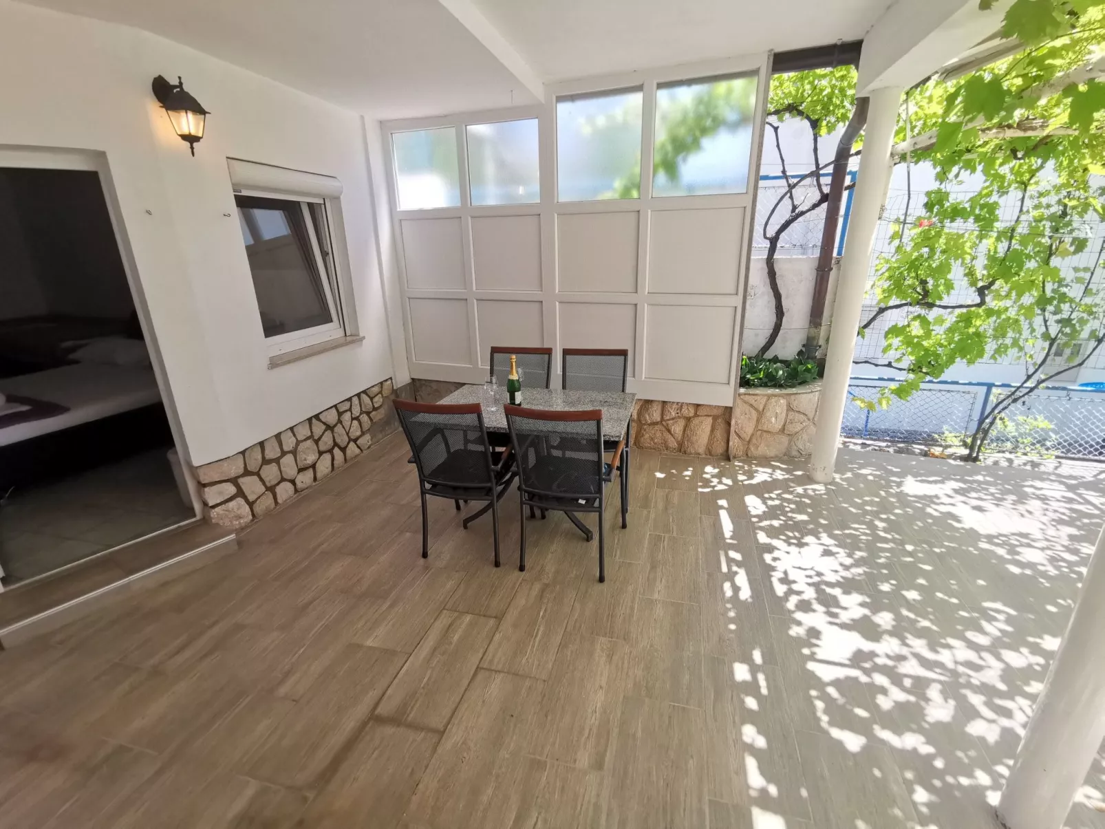 Appartement. Studio für 2 Personen, 70m vom Strand entfernt - Buiten