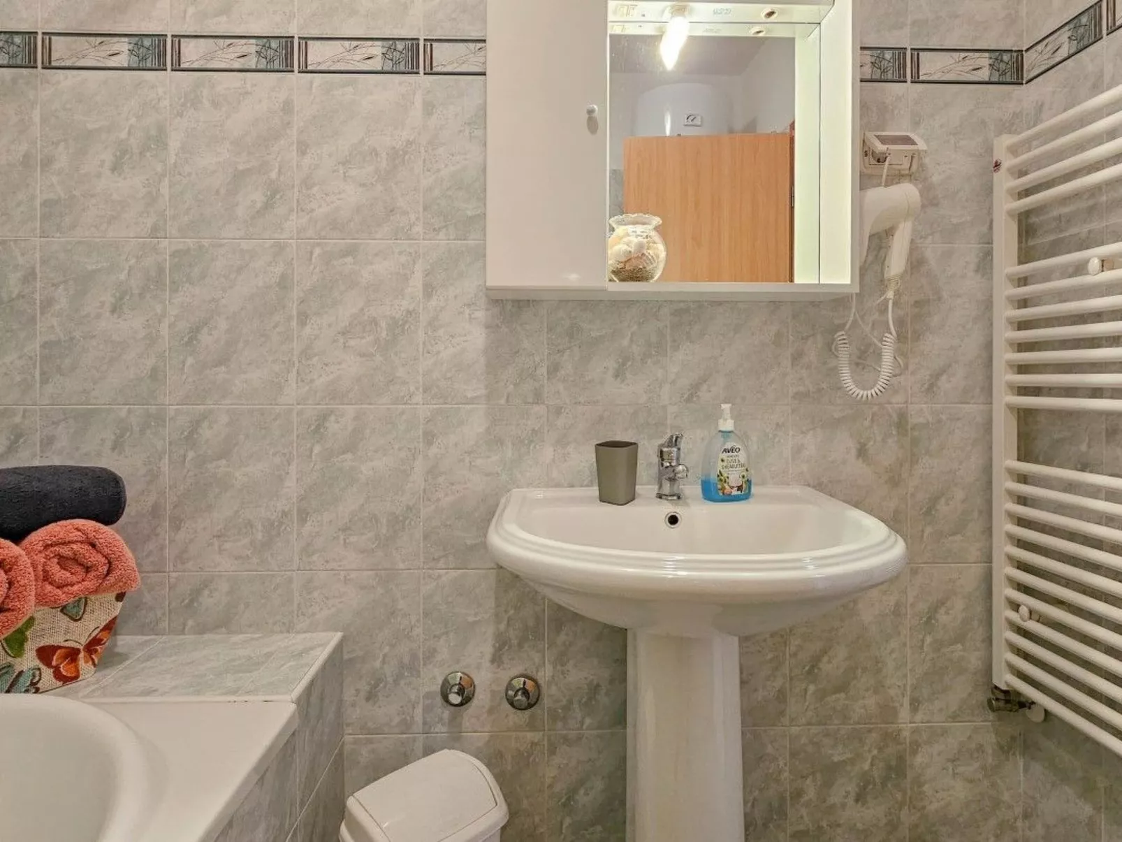 Wunderschönes Appartement in Bužinija mit Schöner Terrasse-Binnen