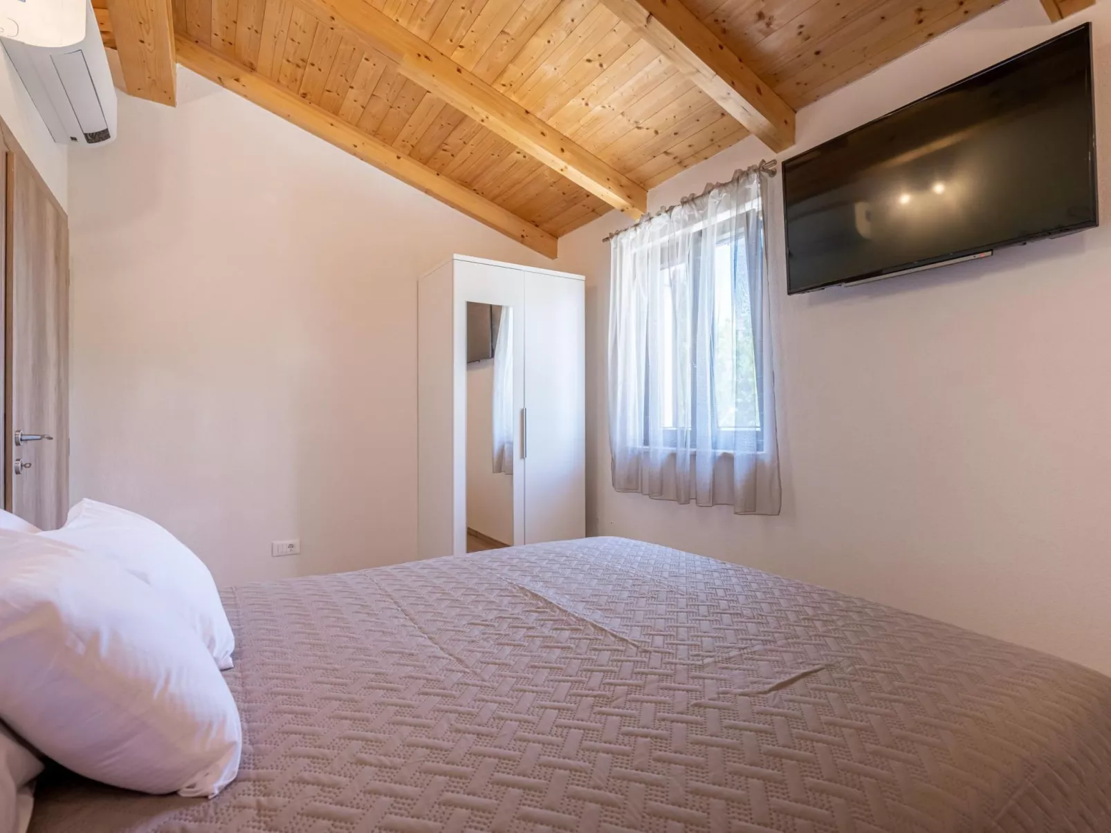 Balarini-Image-tags.info