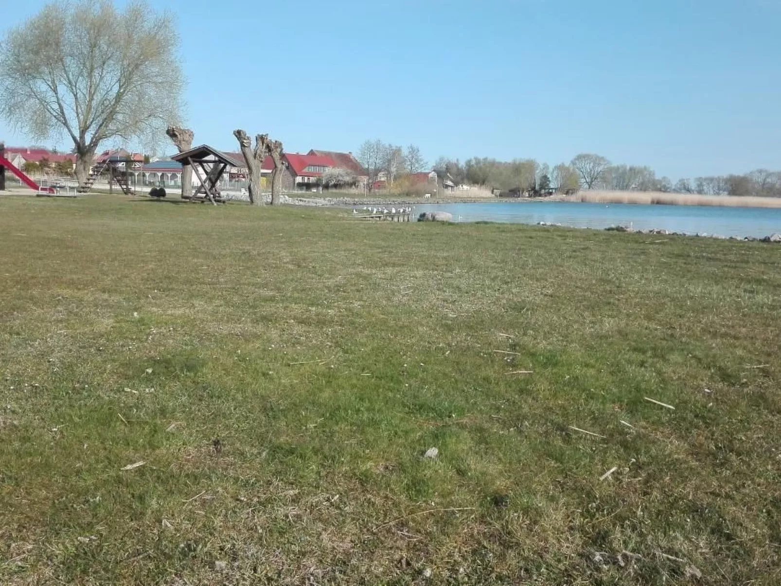 In Altwarp mit Botanischem Garten-Buiten