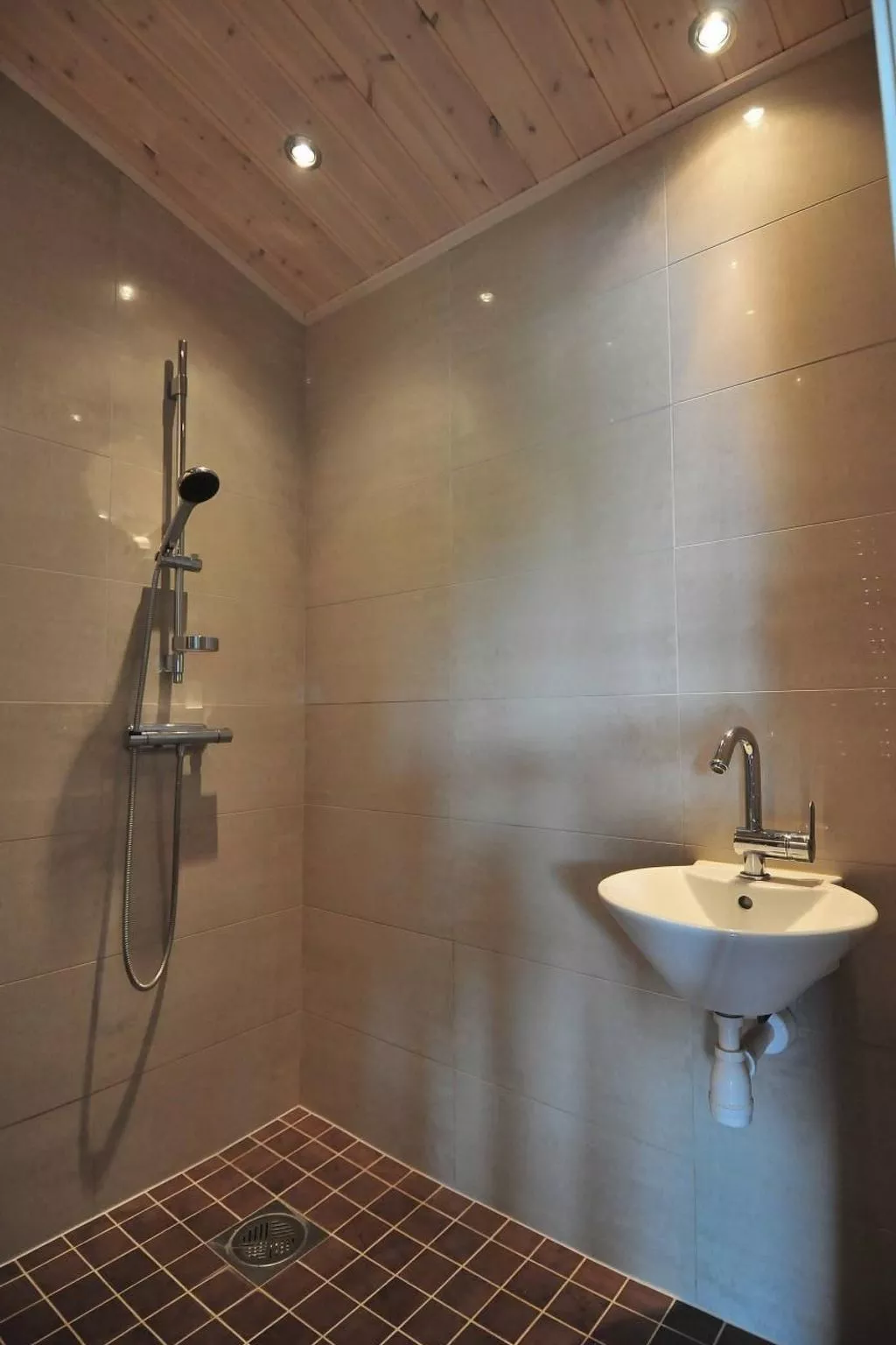 Villa "Vitasjö" mit Terrasse, Grill und Garten-Binnen