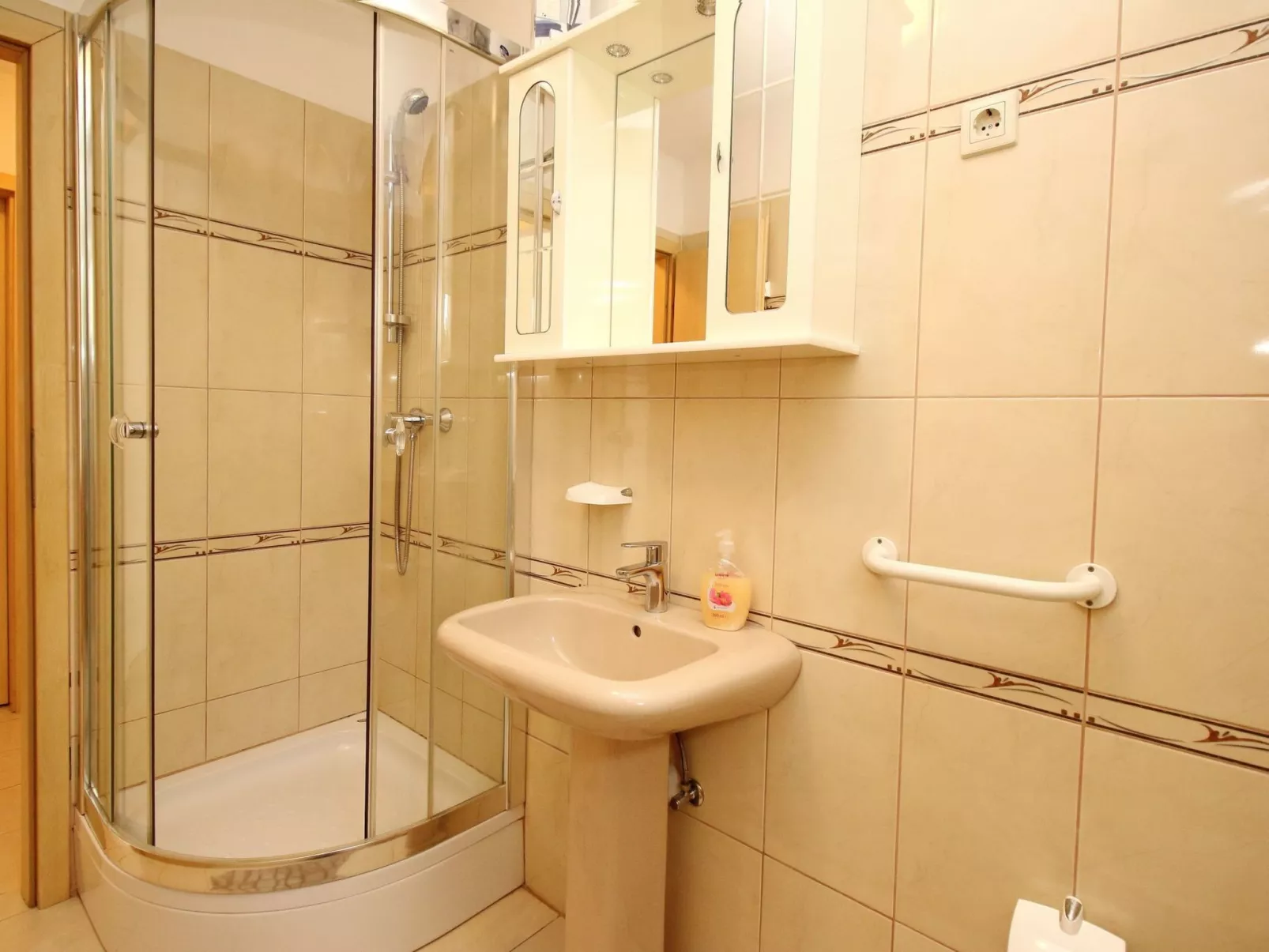 Apartment Radosna-Binnen