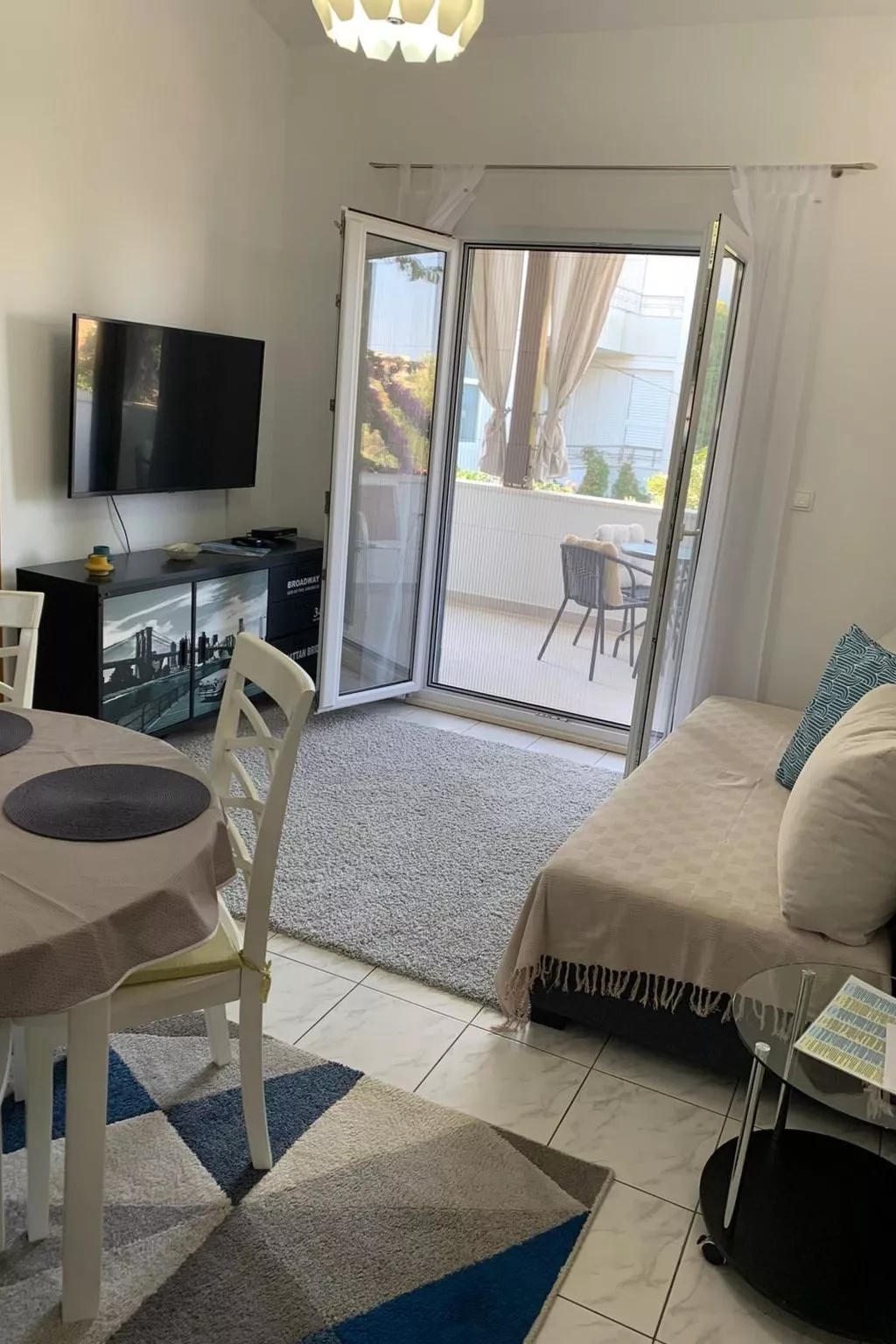 Wohnung "Ivka 1" mit Blick auf das Wasser-Binnen