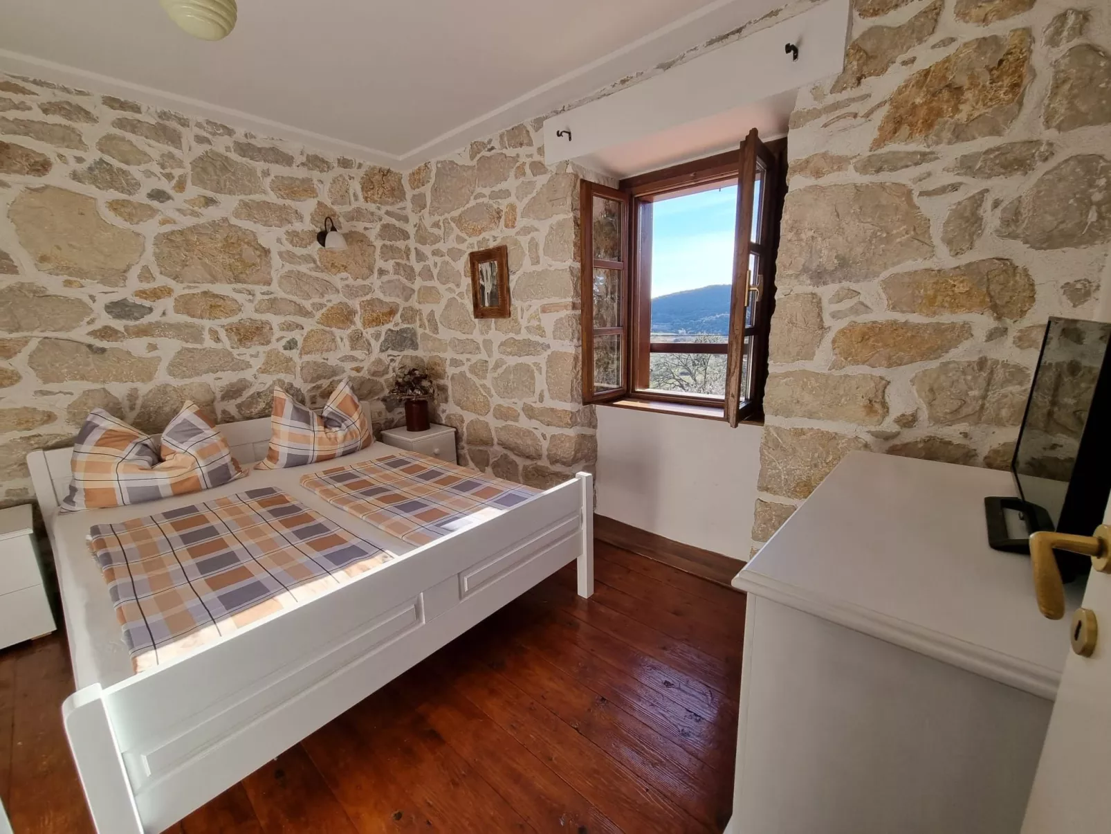 Tolles Ferienhaus in Supetarska Draga mit Garten-Binnen