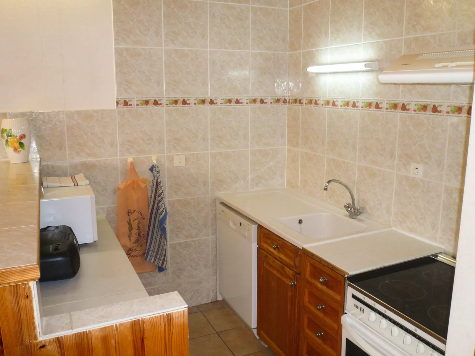 Schönes Ferienhaus mit eigenem Pool-Image-tags.info