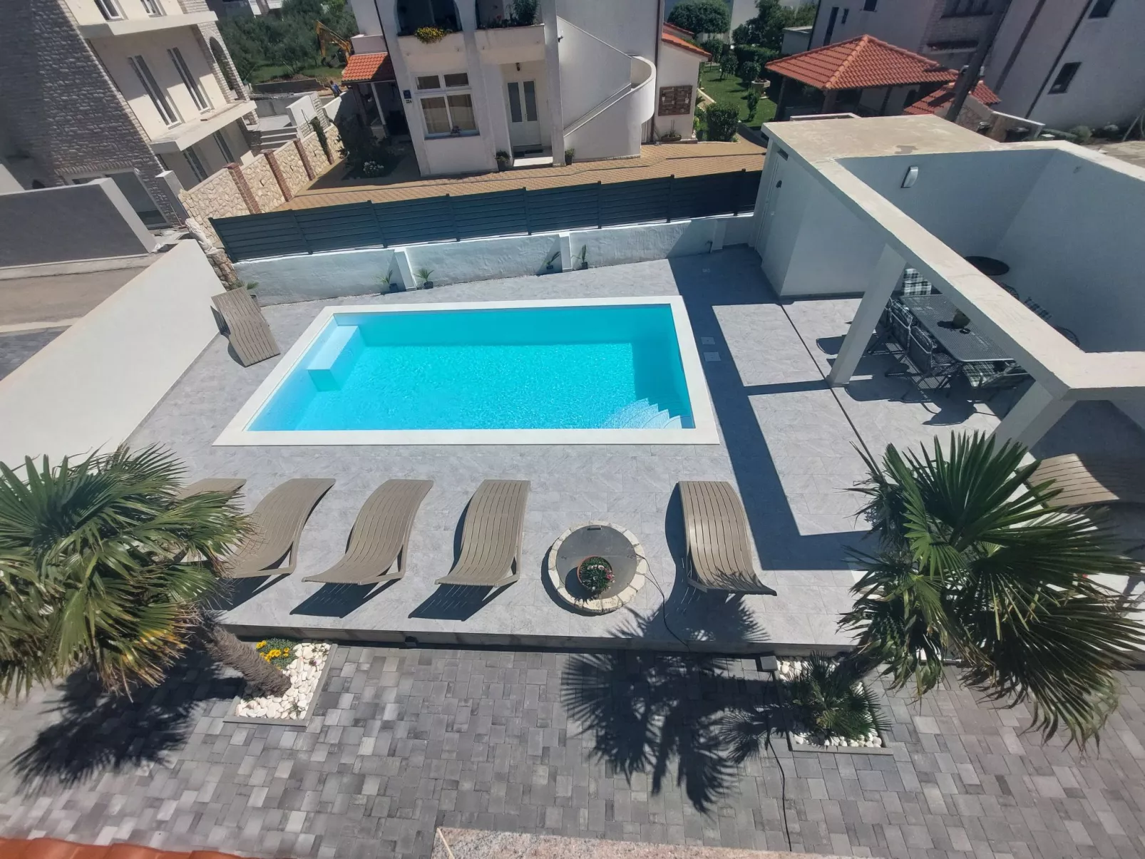 Gemütliche Ferienwohnung für Familien mit Terrasse-Buiten