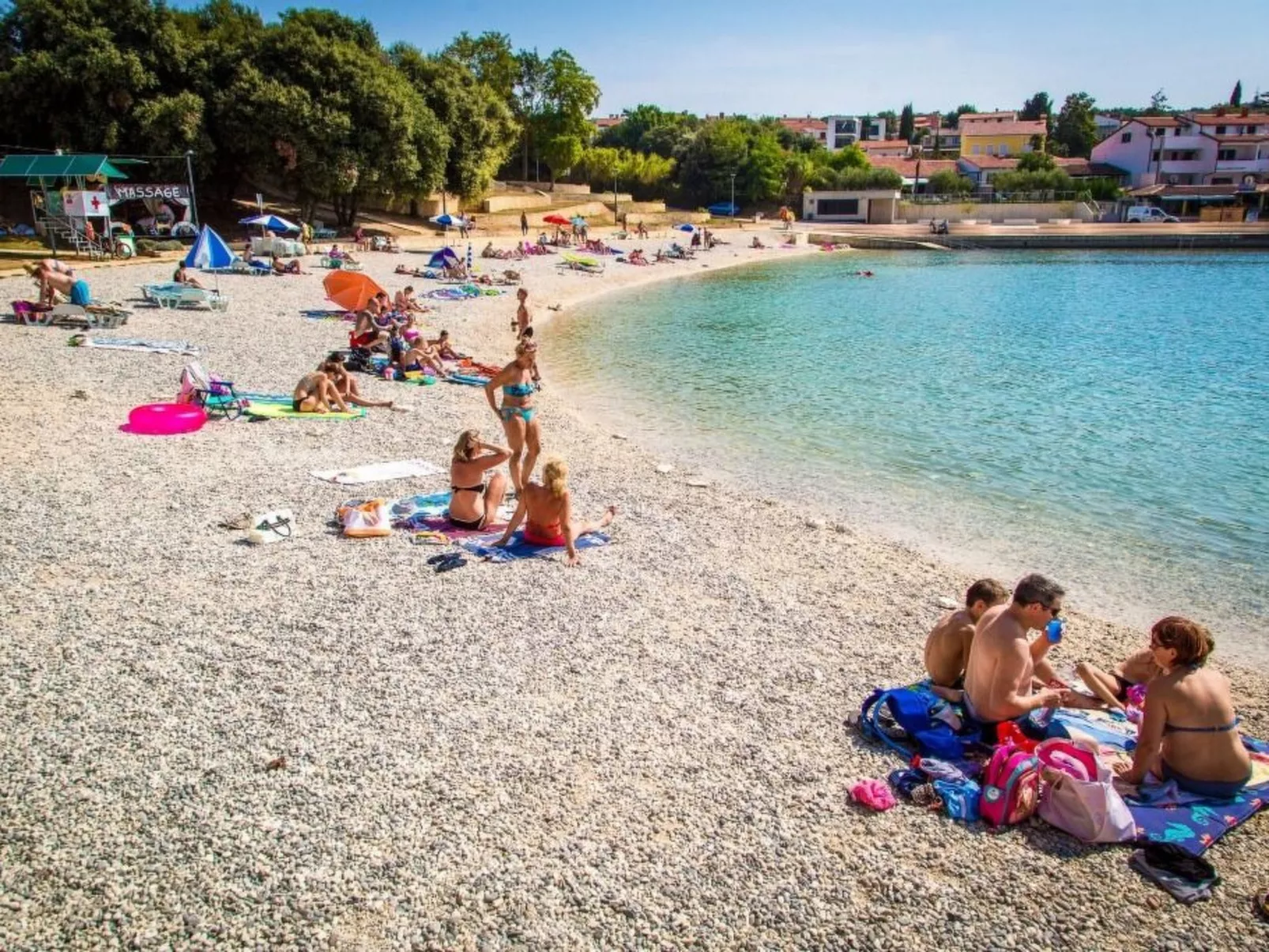 "Darko" mit Balkon-Buiten